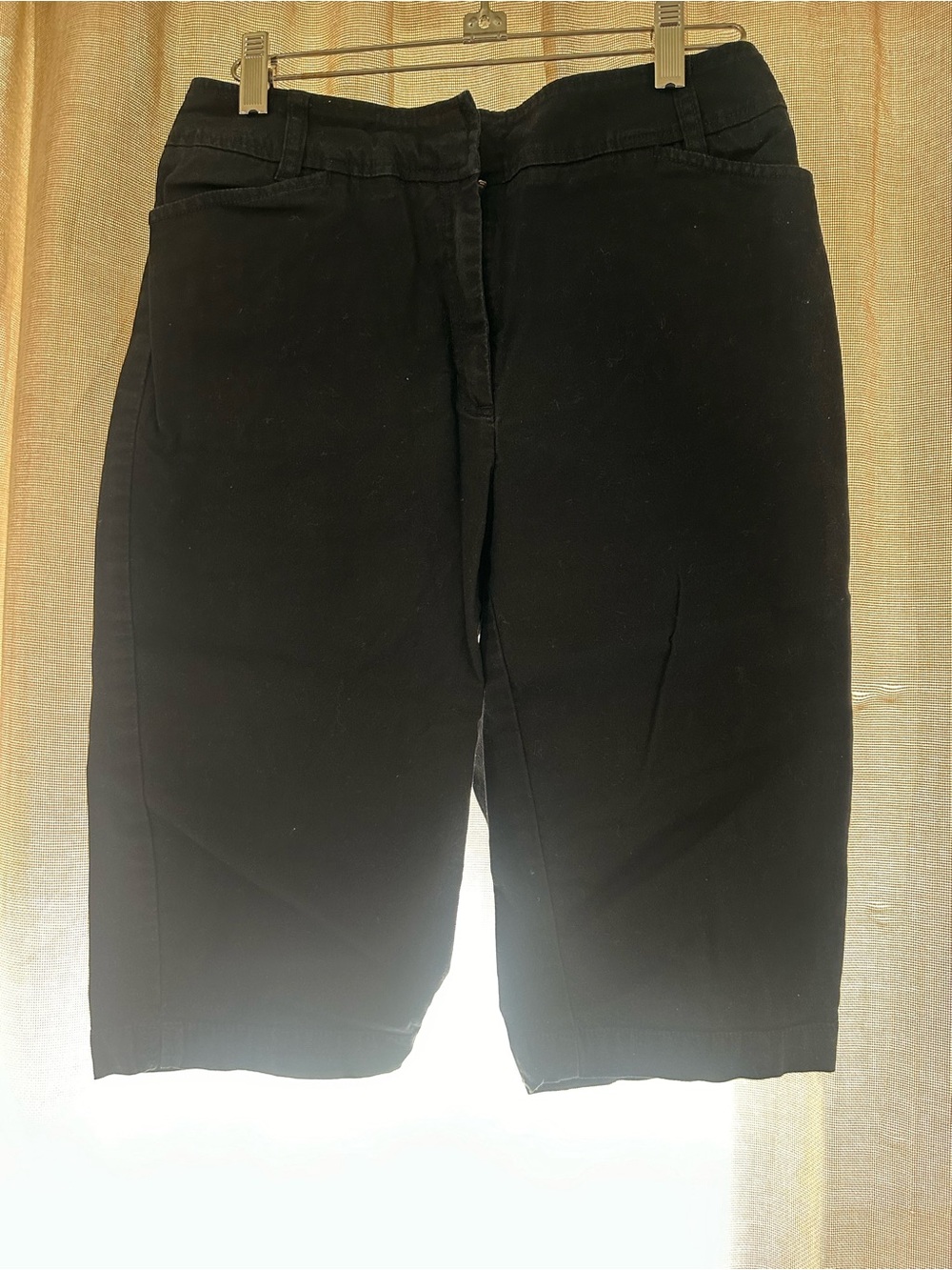 Chico’s Size 0, Black Shorts / Capri Length